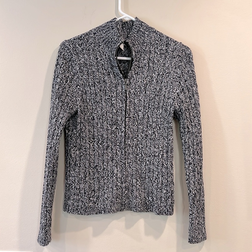 🔥L.L Bean Black and White Knit Zipper Sweater🔥
